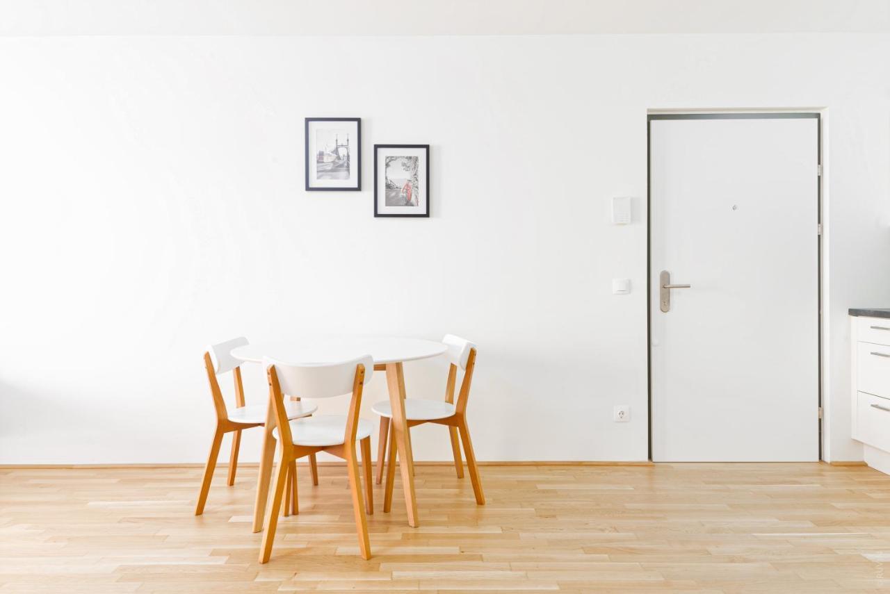 Whats-App Self-Check-In - 1Br Apartment, Near Airport,15 Min To Center Wiedeń Zewnętrze zdjęcie
